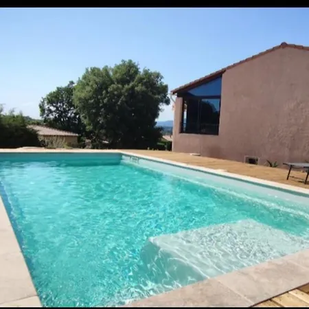 בית נופש Nice 95m With Terrace With Pool *